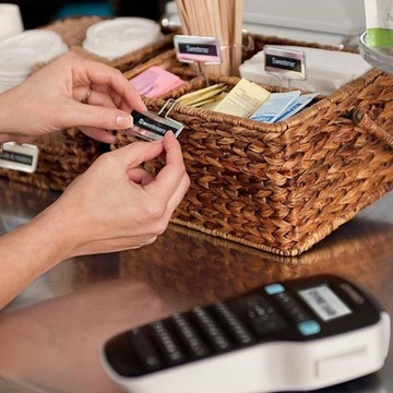 Принтер этикеток Dymo LabelManager LM160 с термотрансферной клавиатурой и QWERTY-клавиатурой