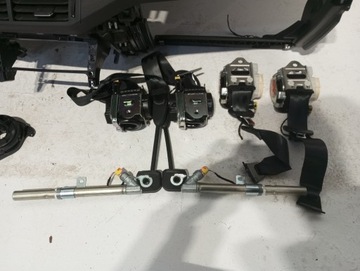 KONZOLA PLOCHA DESKA VW TAIGO 2G7