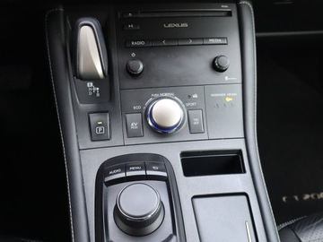 Lexus CT Hatchback 5d Facelifting 200h 136KM 2017 Lexus CT 200h, Salon Polska, 1. Właściciel, zdjęcie 16