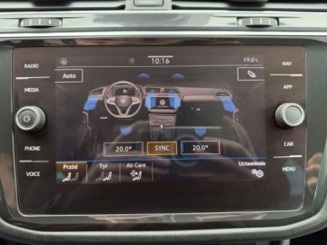 Volkswagen Tiguan II SUV Facelifting 1.5 TSI 150KM 2021 Volkswagen Tiguan 1.5 TSI 150KM Manual FV23 AppConect Pakiet zimowy, zdjęcie 22