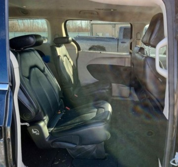 Chrysler Voyager V 2020 Chrysler Voyager 2020 r., 3,6 L LXI 3.6 Benzyna 287KM, zdjęcie 9