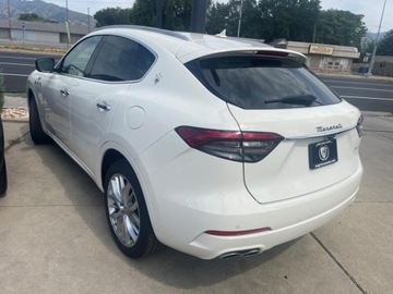 Maserati Levante 3.0 V6 GDI 350KM 2022 Maserati Levante BASE , od ubezpieczyciela 3.0 Benzyna 350KM, zdjęcie 1