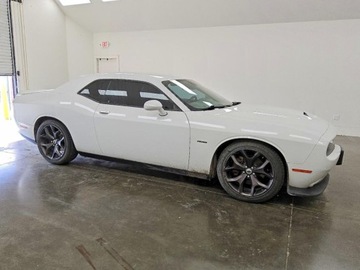 Dodge Challenger III 2019 Dodge Challenger 2019 DODGE CHALLENGER RT 5.7 Benzyna 375KM, zdjęcie 4
