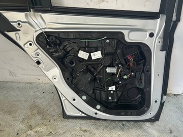 DVEŘE LEVÝ ZADNÍ KOMPLETNÍ MERCEDES W213 2016--> SEDAN 775