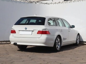 BMW Seria 5 E60 Touring 520 d 177KM 2009 BMW 5 520d, 174 KM, Automat, Klima, Klimatronic, zdjęcie 4