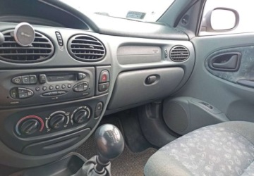 Renault Megane I Sedan 1.4 75KM 1999 Renault Megane Renault Megane 1.4 Benzyna 75KM, zdjęcie 10