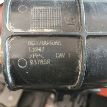 DODGE RAM 1500 09- KRYT PŘÍVODŮ PLAST USA