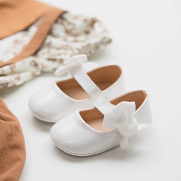 Лаковые туфли BALLERINA на крещение 17/18 БЕЛЫЕ 11 см