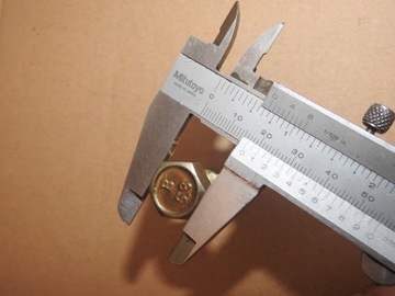 4 винта приводного вала M12x1,25 с отверстиями Star 660