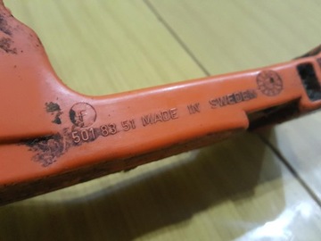 HUSQVARNA 242 КОРПУС ГАЗОВОЙ РУЧКИ РУЧКА БАКА