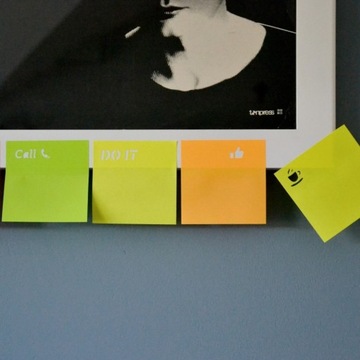 БЛОКНОТ САМОКЛЕЯЩИЙСЯ ТЕКСТ 75х75мм 50К ЗВОНИТЕ