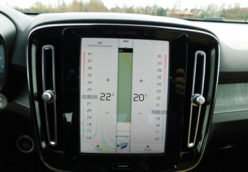 Volvo XC40 2021 Volvo XC 40 2.0T INSCRIPTION Bezowa Skora BLiS 2.0 Benzyna 197KM, zdjęcie 21
