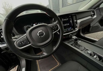 Volvo V60 II  Kombi 2.0 D4 190KM 2019 Volvo V60 D4 190KM navi BEZWYPADKOWY automat gwarancja 2.0, zdjęcie 29