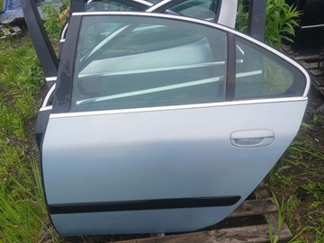 DVEŘE LEVÝ PŘEDNÍ PEUGEOT 607 2004 ROK
