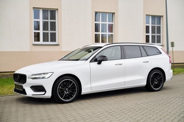 Volvo V60 II  2022 V60 __SUPER PEDANTYCZNY STAN__KUBEŁKOWE FOTELE, zdjęcie 7