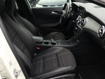 Mercedes GLA I Off-roader 2.0 250 211KM 2014 Mercedes GLA GLA 250 4MATIC, Salon Polska, 4X4, zdjęcie 8