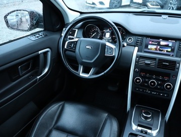 Land Rover Discovery Sport SUV 2.0 TD4 180KM 2017 Land Rover Discovery Sport TD4, Salon Polska, zdjęcie 6