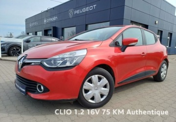 Renault Clio III Hatchback 3d Phase II 1.2 16v 75KM 2013 Renault Clio 275 1.2 16V Authentique 75KM I wl. bezwypadkowy 1.1
