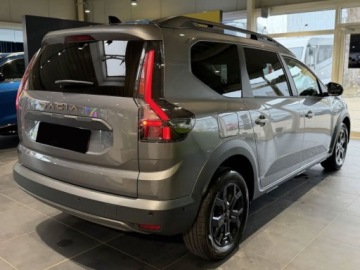 Dacia Jogger 2026 Od ręki - Extreme 7os. 1.2 Eco-G LPG 120KM / Pakiet Zimowy, zdjęcie 2