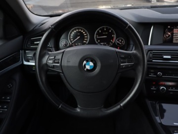 BMW Seria 5 F10-F11 Touring Facelifting 525d 218KM 2015 BMW 5 525d xDrive, 214 KM, 4X4, Automat, Navi, zdjęcie 17