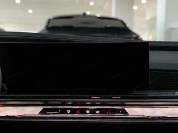 BMW Seria 7 G70 Sedan 3.0 40d 299KM 2025 BMW Seria 7 740d xDrive Sport Sedan 3.0 (299KM) 2025, zdjęcie 10