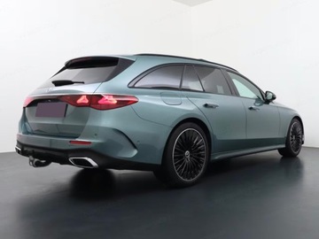 Mercedes Klasa E W214 Sedan 2.0 220d 197KM 2025 220 d 4-Matic AMG Sedan 2.0 (197KM) 2025, zdjęcie 3