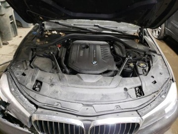 BMW Seria 7 G11-G12 2017 BMW Seria 7 BMW 740 XI, 2017r., 4x4, 3.0L 3.0 Benzyna 320KM, zdjęcie 8