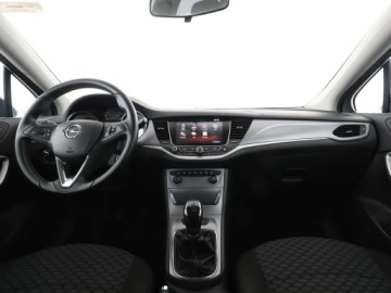 Opel Astra K Hatchback 5d 1.6 CDTI 95KM 2017 Opel Astra navi klimatyzacja multifunkcja czujniki, zdjęcie 14