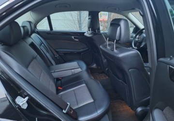 Mercedes Klasa E W212 Limuzyna 200 CGI BlueEFFICIENCY 184KM 2012 Mercedes-Benz Klasa E 1,8BenzynaAutomat LimuzynaSkora Ksenon 1.8, zdjęcie 9