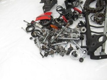 Болты + шайбы + крышки и т.д. Suzuki TL 1000, 00r
