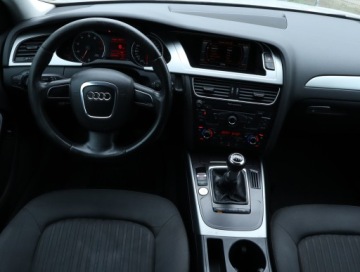 Audi A4 B8 Limousine 1.8 TFSI 160KM 2008 Audi A4 1.8 TFSI, Xenon, Klima, Klimatronic, zdjęcie 6