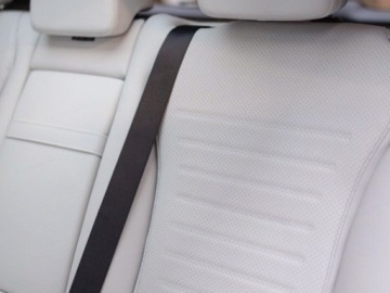 Mercedes GLC C254/X254 Coupe 2.0 200 204KM 2026 MERCEDES-BENZ GLC 200 4-Matic AMG Line 2.0 (204KM) 2025, zdjęcie 10