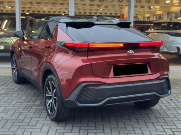 Toyota C-HR II SUV Plug-In 2.0 Hybrid Dynamic Force Plug-in  223KM 2025 Od ręki - Teamplayer 2.0 Plug-in Hybrid 223KM | Pakiet Bitone!, zdjęcie 2