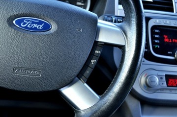 Ford Kuga I 2009 Ford Kuga 2.0 TDCi 136KM Climatronic 2XParktronik, zdjęcie 13