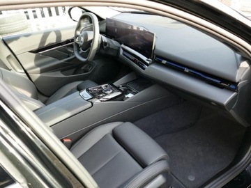 BMW Seria 5 G90-91 2024 BMW Seria 5 520i Sedan 2.0 (208KM) 2024, zdjęcie 10