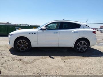 Maserati Levante 2019 Maserati Levante Granlusso 2019 3.0 Benzyna 345KM, zdjęcie 1