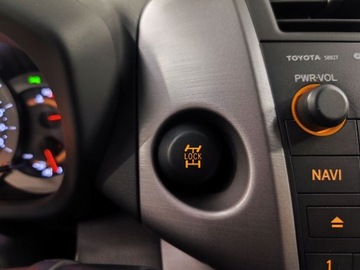 Toyota RAV4 III MPV 2.0 i 16V 152KM 2006 Toyota Rav 4 2.0 benzyna, 105 tys km, Pełny serwis, zdjęcie 18