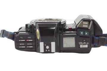 MINOLTA 7000 AF – бронированный аналог для любых погодных условий