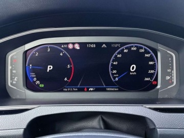 Volkswagen Passat B8 Variant Facelifting 2.0 TDI SCR 200KM 2022 Volkswagen Passat R-Line 4Mot. HarmanKardon LED Matrix Hak Kamera Cofania, zdjęcie 13