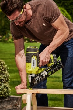 АККУМУЛЯТОРНЫЙ ГВОЗДЕР RYOBI R15GN18 1,8 мм +4 Ач