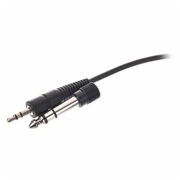 AKG K52 профессиональные закрытые студийные наушники.