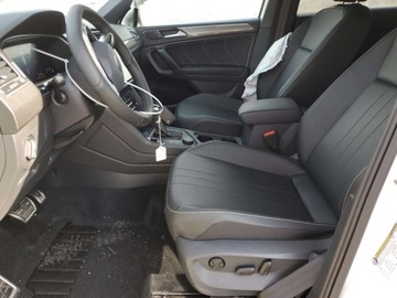 Volkswagen Tiguan III 2024 Volkswagen Tiguan Se R-Line Black 2024 2.0l 2.0 Benzyna 184KM, zdjęcie 7