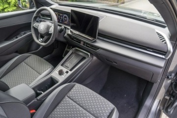 Volkswagen T-Roc I SUV Facelifting 1.5 TSI ACT 150KM 2026 Volkswagen T-Roc R-Line 1.5 eTSI 150 KM DSG Zamów, zdjęcie 17