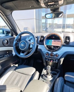 Mini Countryman F60 Crossover Facelifting 2.0 S 178KM 2023 MINI Countryman Cooper S ALL4 2.0 Benzyna 178KM, zdjęcie 6