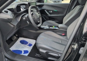 Peugeot 2008 II e-SUV Elektryczny 50kWh 136KM 2023 Peugeot 2008 e-2008 Allure Pack SalonPL Zadbany FV23 Kredyt 0 Leasing 101, zdjęcie 9