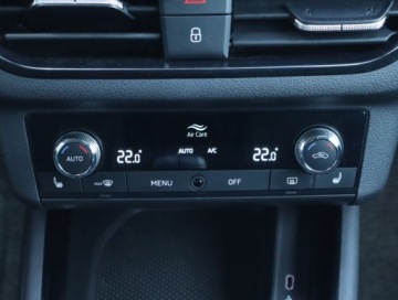 Skoda Kamiq Crossover 1.0 TSI 110KM 2022 Skoda Kamiq 1.0 TSI, Salon Polska, Serwis ASO, zdjęcie 16