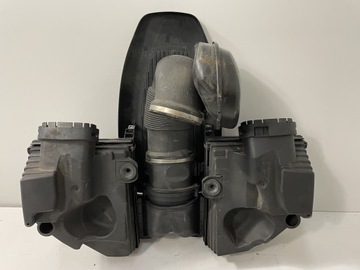 7558725 POUZDRO FILTRU VZDUCHU 4.8 I XDRIVE 261 2008 BMW X5 (E70)