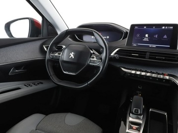 Peugeot 3008 II Crossover 1.2 PureTech 130KM 2018 Peugeot 3008 automat panorama full LED jasne, zdjęcie 15