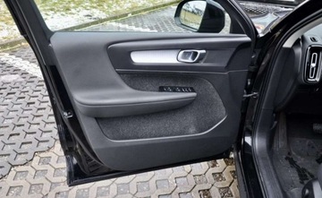 Volvo XC40 Crossover Facelifting 2.0 B3 163KM 2022 Volvo XC 40 Volvo XC 40 2.0 Benzyna 163KM, zdjęcie 16