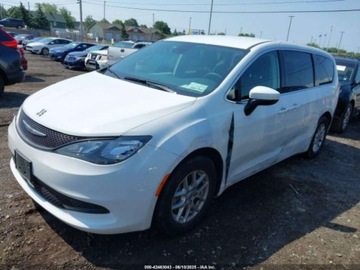 Chrysler Voyager V 2023 Chrysler Voyager LX 2023 3.6l 3.6 Benzyna 287KM, zdjęcie 1